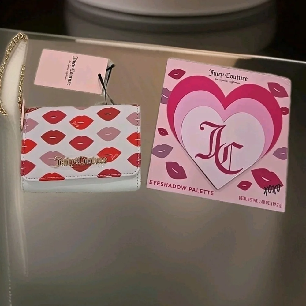 Juicy Couture Lip Print Wallet and Eyeshadow Palette Brand New Sealed